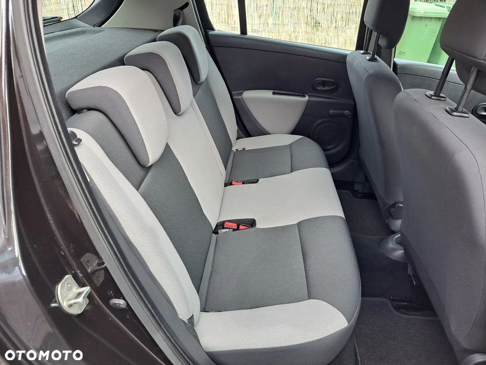 Renault Clio 1.2 16V Authentique - 24