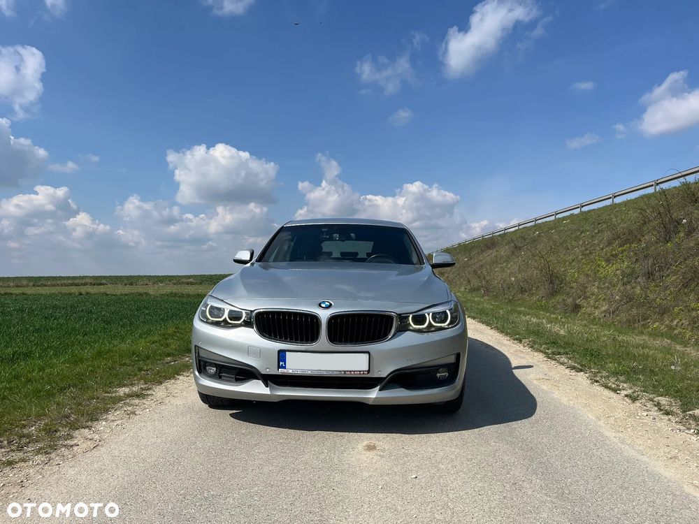 BMW 3GT 320i - 16