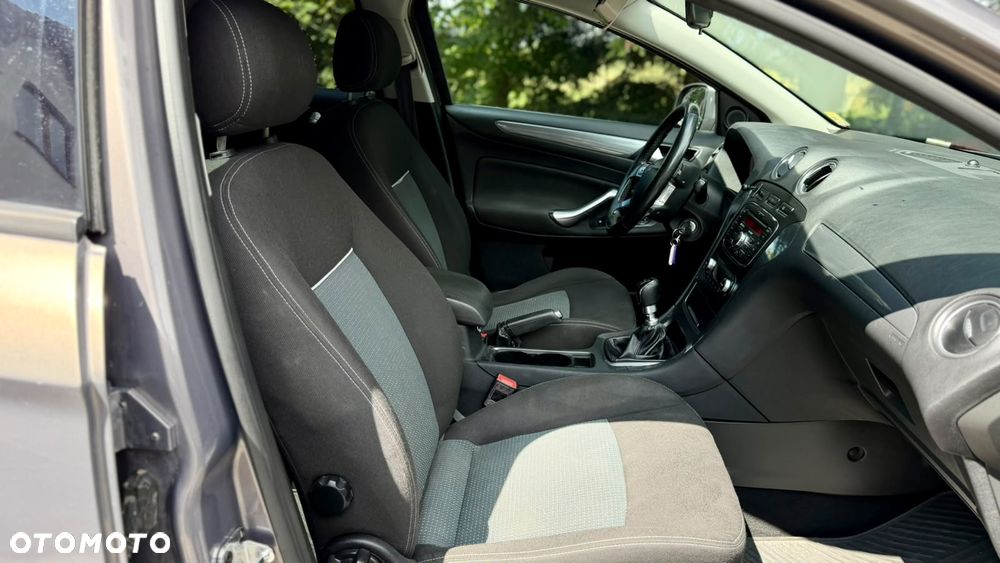 Ford Mondeo 2.0 TDCi Trend - 22