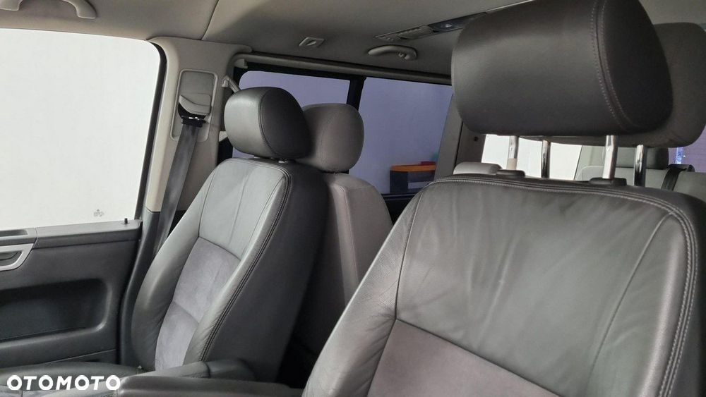 Volkswagen Multivan - 15