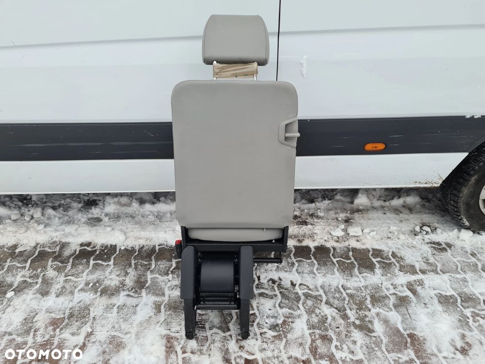 VW T5 LIFT fotel koziołek składany PALACE - 2