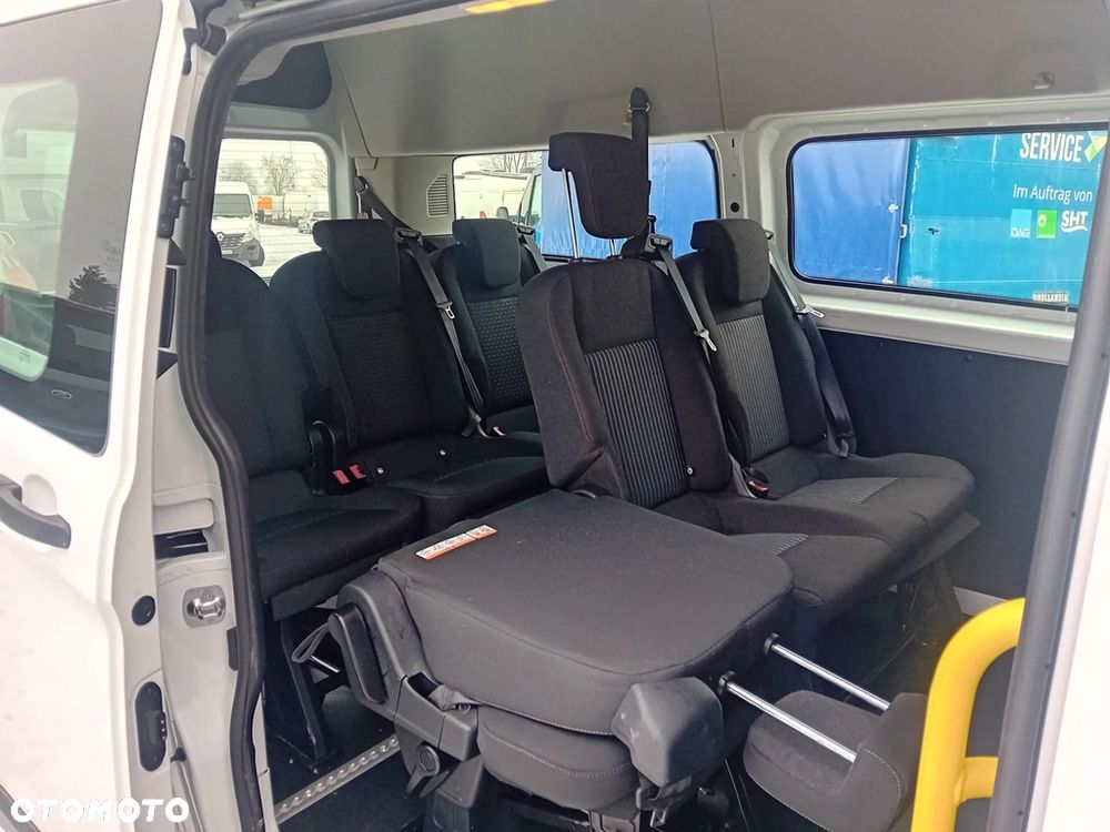 Ford Tourneo Custom - 14