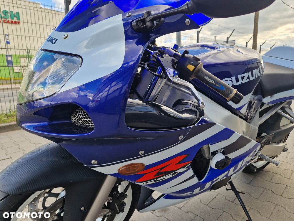 Suzuki GSX-R - 21