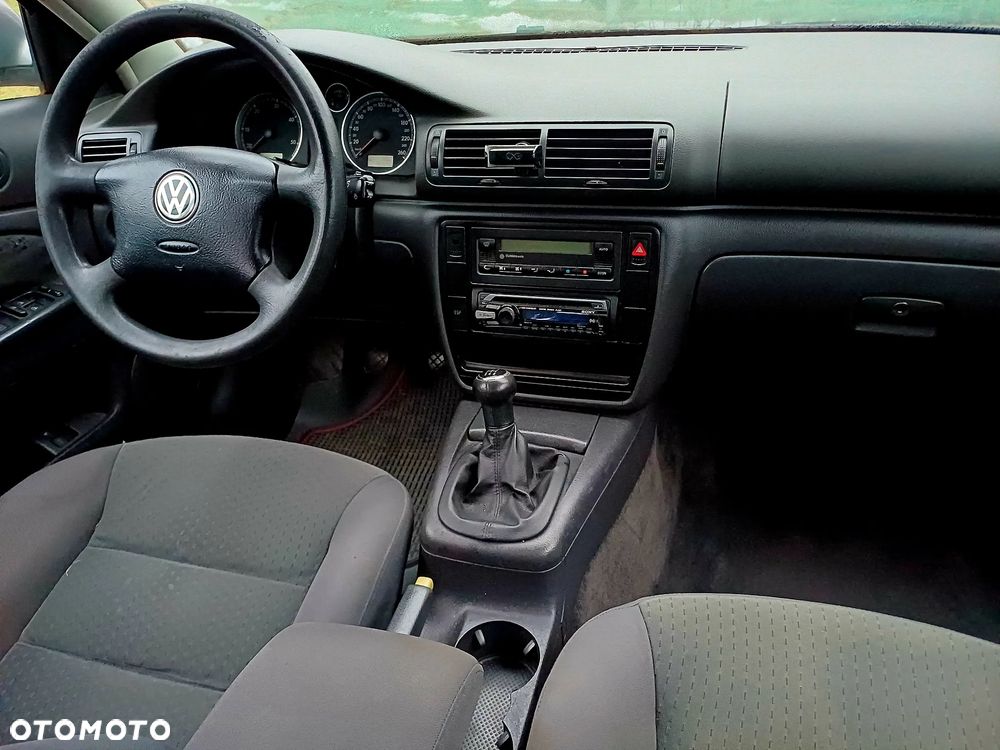 Volkswagen Passat 1.9 TDI - 8
