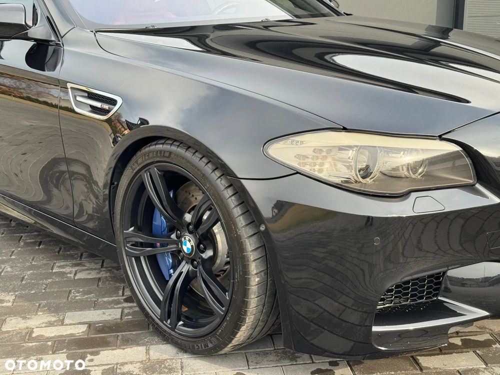BMW M5 DKG - 9