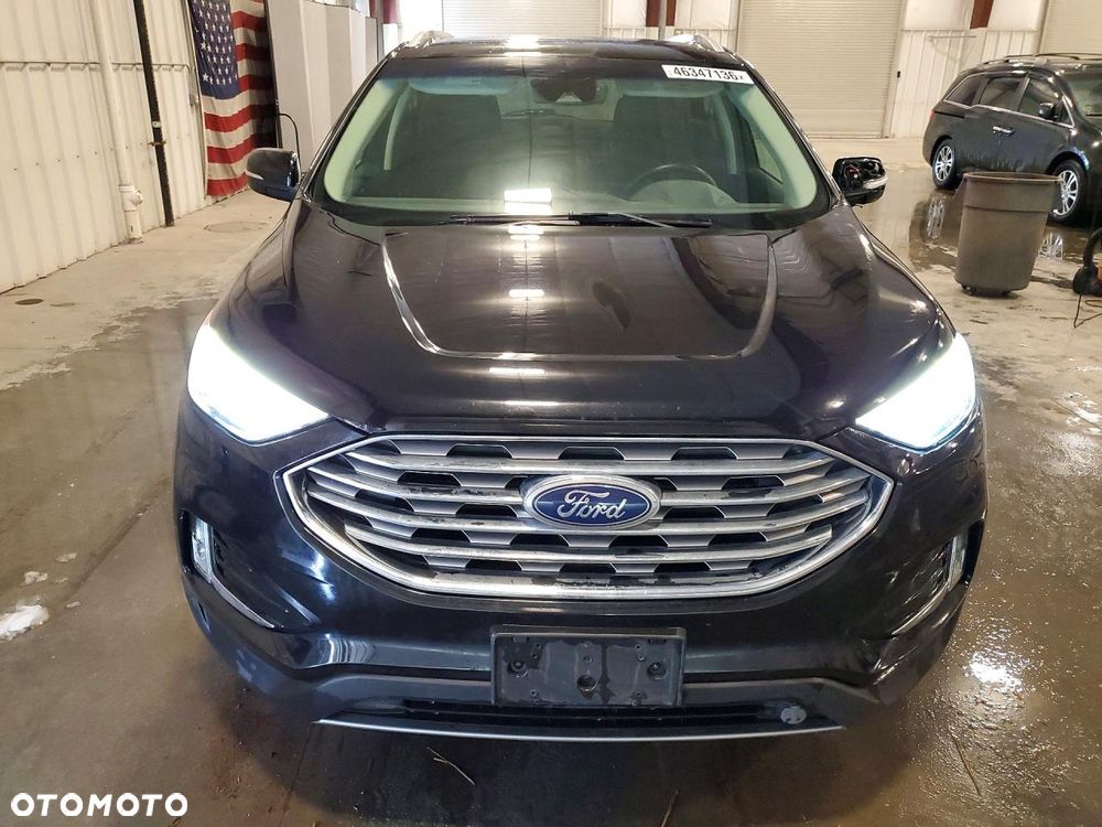 Ford Edge - 5