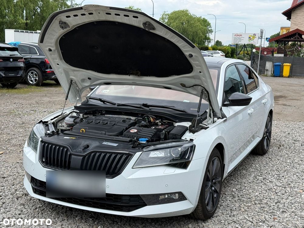 Skoda Superb 2.0 TDI Sportline DSG - 6