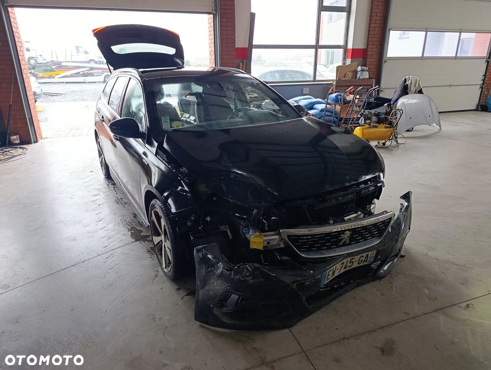 Peugeot 308 BlueHDi FAP 150 Stop&Start GT-Line Edition - 4