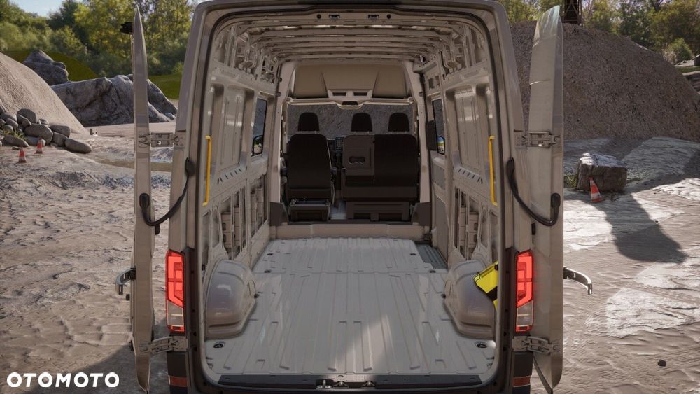 Volkswagen Crafter - 13