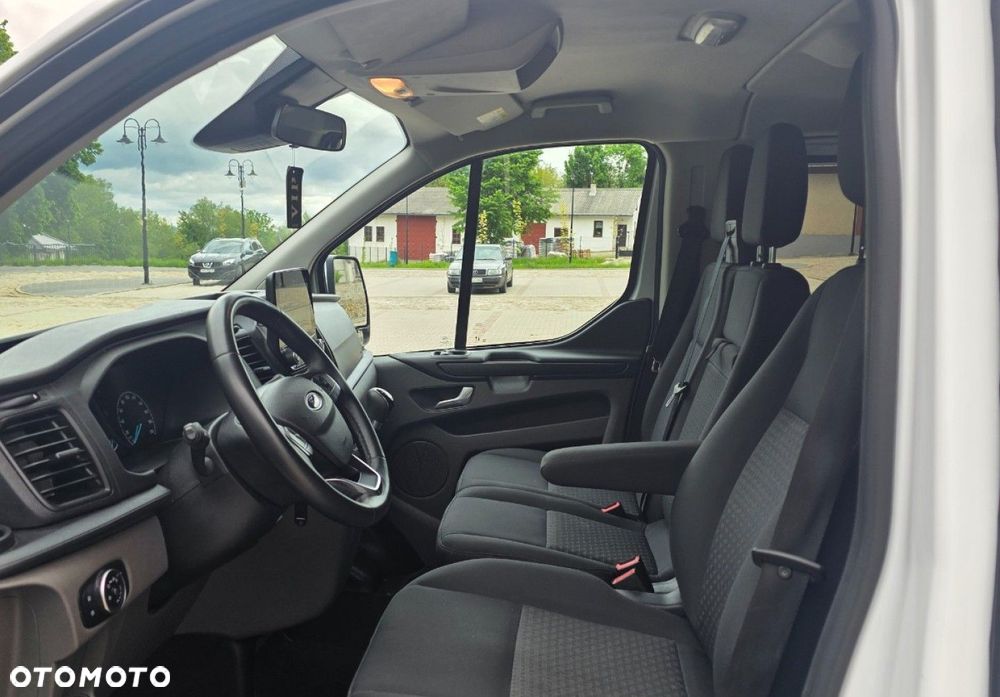 Ford Transit Custom - 8