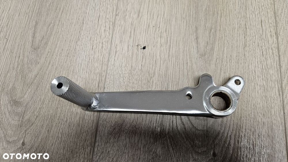 Pedał hamulca dźwignia Suzuki GSX-R 750 / 1100   43110-17C03 - 2