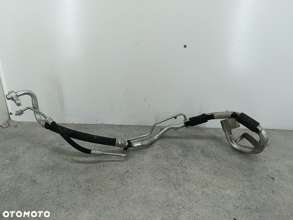 PRZEWODY KLIMATYZACJI MERCEDES W205 A2058305702  A2058306301  A2058305604 - 11