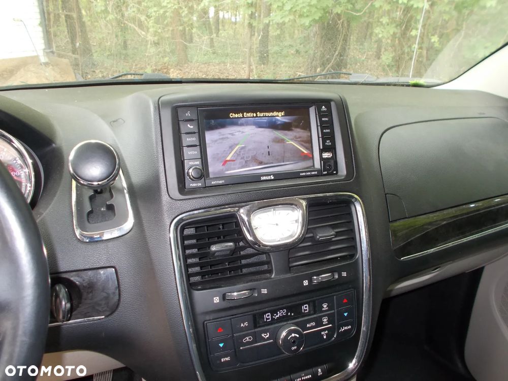 Chrysler Town & Country 3.6 Touring - 12