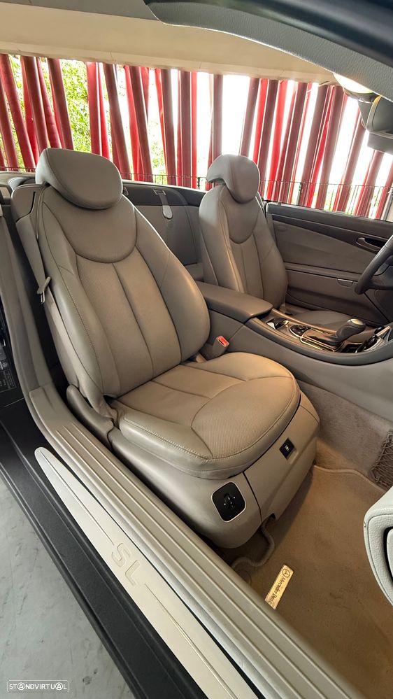 Mercedes-Benz SL 350 Auto - 16