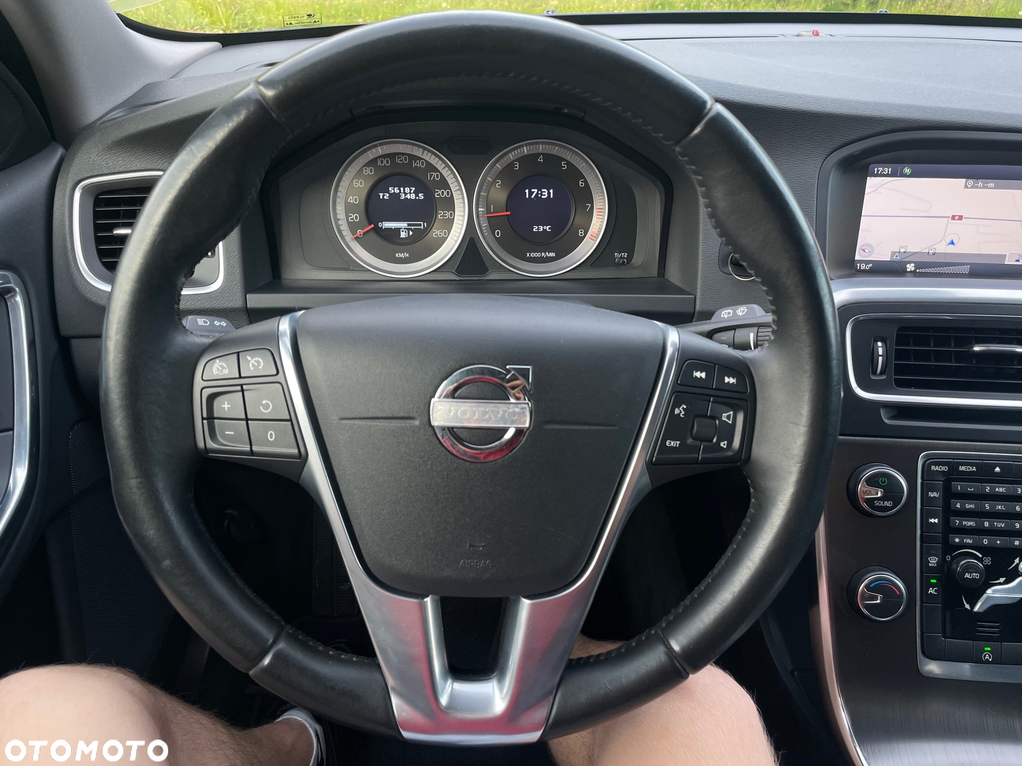 Volvo V60 T3 Momentum - 8