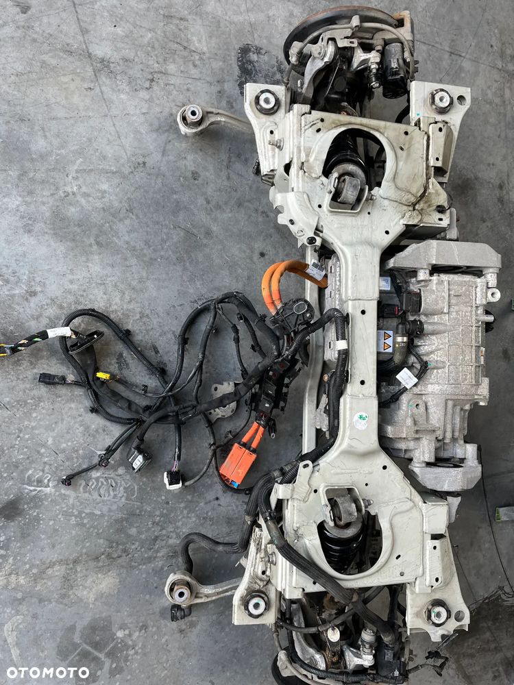 TYLNA OŚ BELKA SILNIK HYBRYDA PEUGEOT 3008 20r - 3