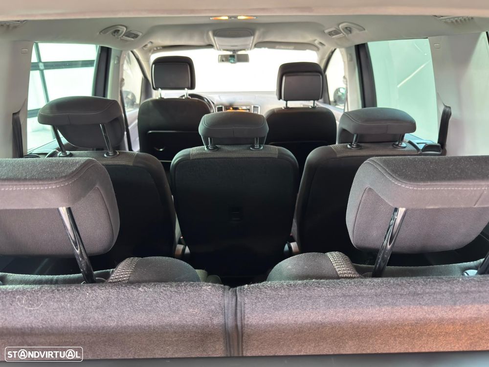 VW Sharan 2.0 TDI Confortline - 33