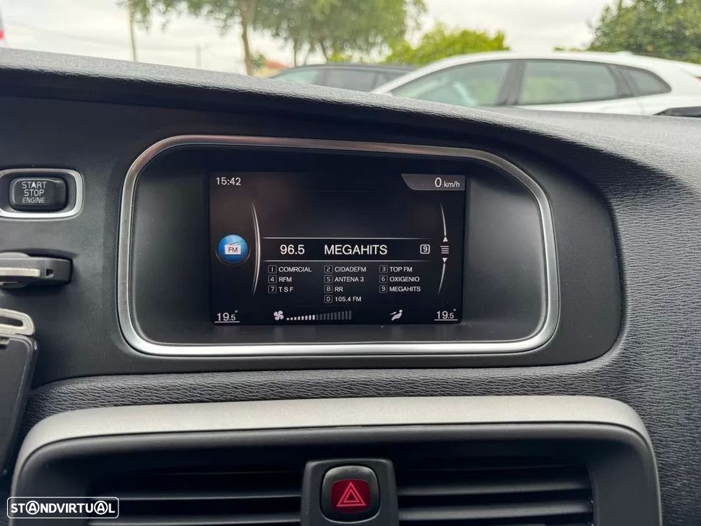 Volvo V40 2.0 D2 Momentum - 12