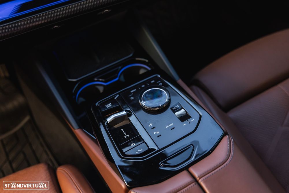 BMW i5 - 22