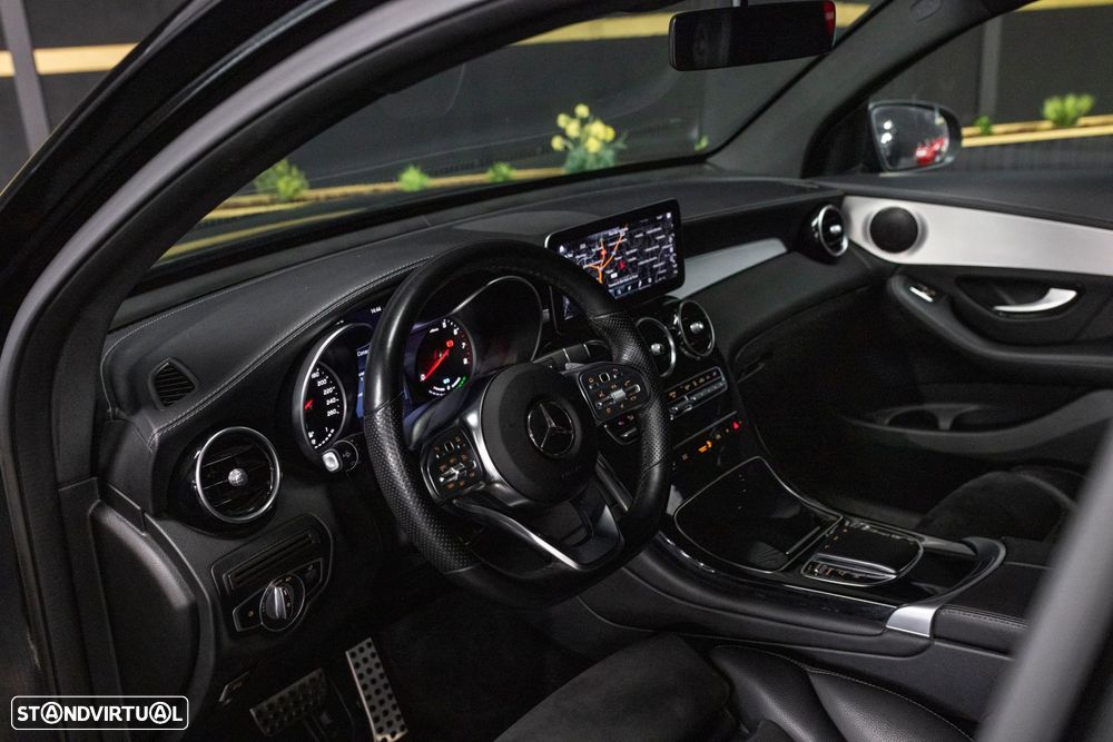 Mercedes-Benz GLC 300 e Coupe 4Matic 9G-TRONIC AMG Line - 12