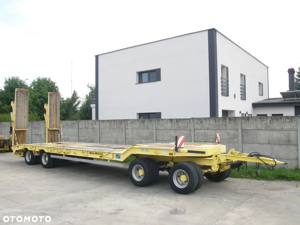Müller-Mitteltal T4 2008rok 4 osiowa przyczepa niskopodwoziowa z Niemiec
