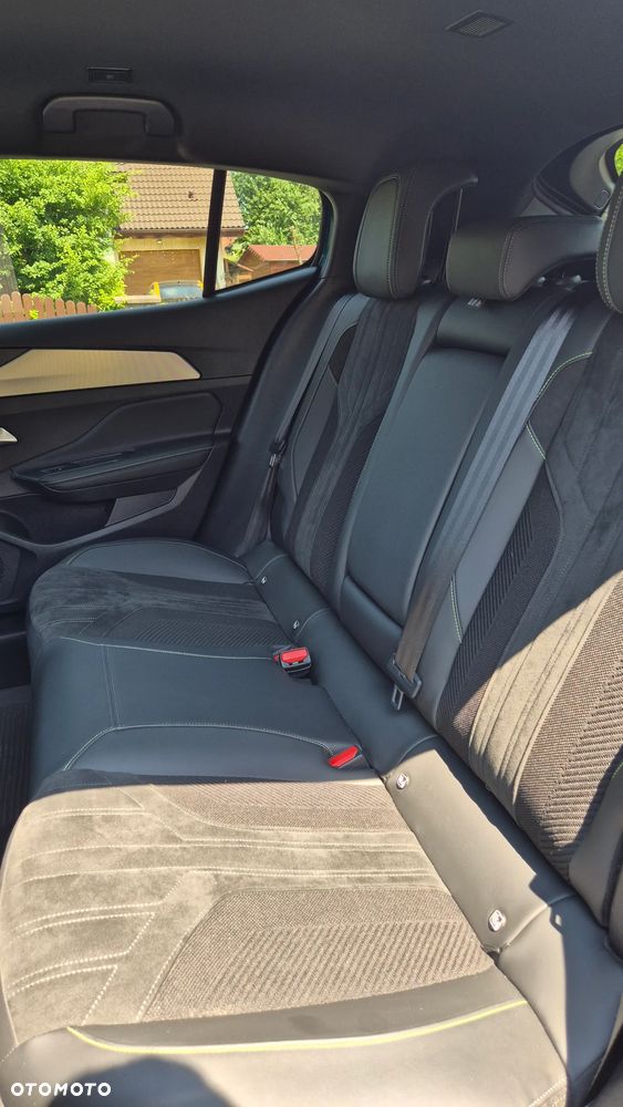 Peugeot 408 1.2 PureTech GT S&S EAT8 - 15