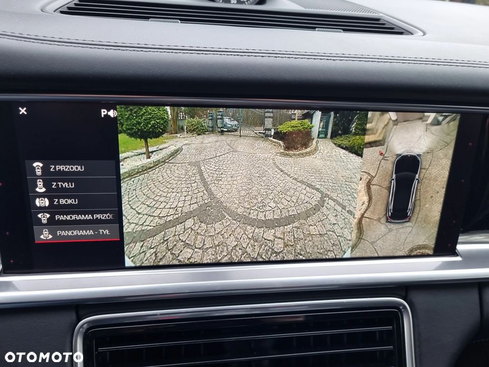 Porsche Panamera 4S Executive - 20