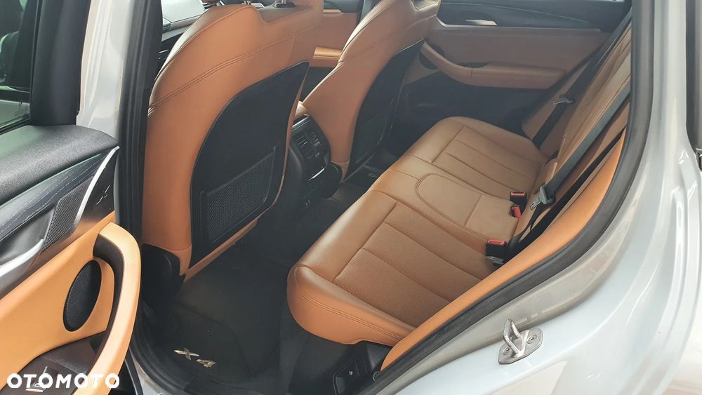 BMW X4 - 12