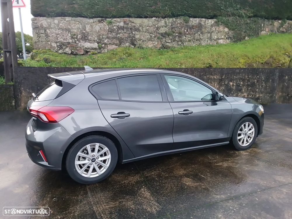 Ford Focus 1.0 EcoBoost MHEV Connected Design - 5