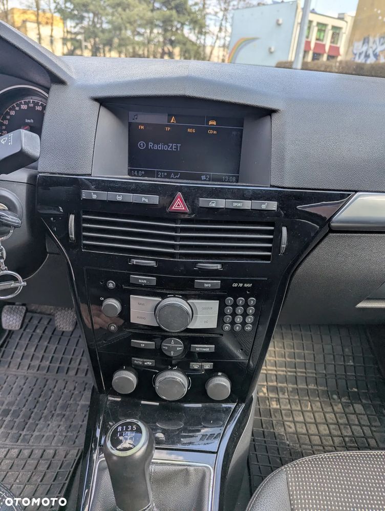 Opel Astra 1.6 Turbo Cosmo - 19