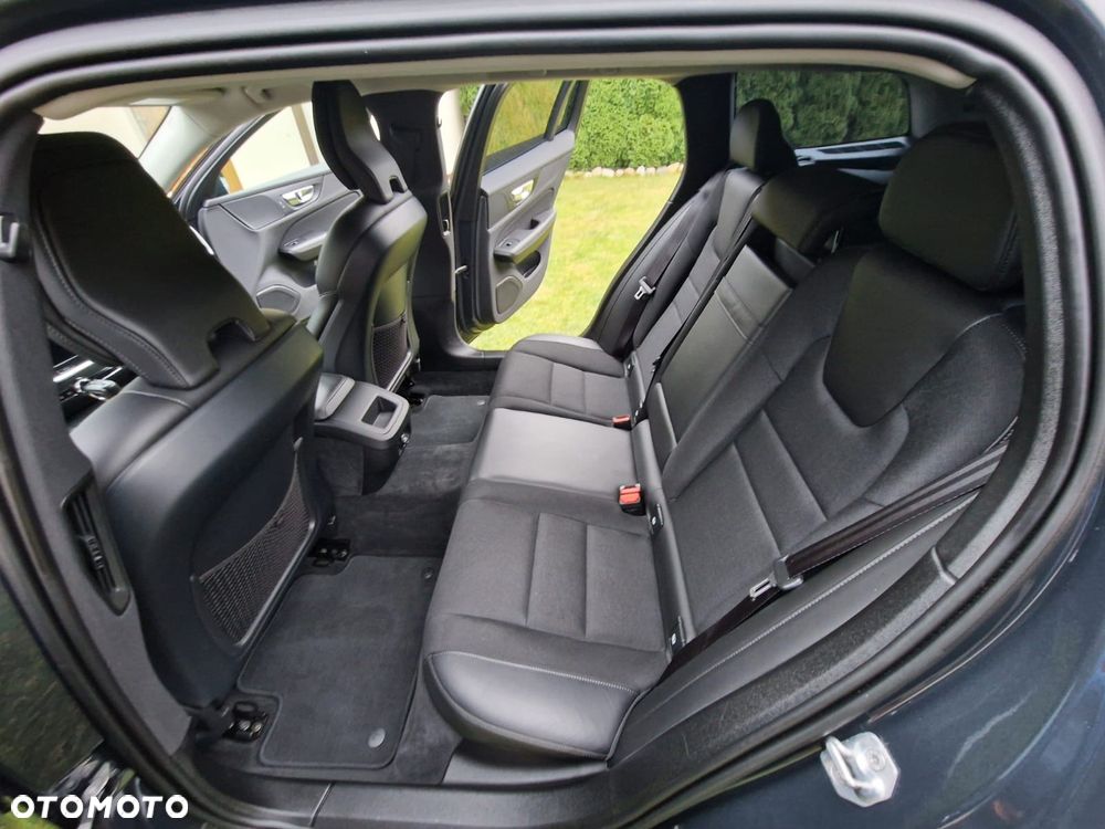 Volvo V60 D3 Geartronic Momentum - 20