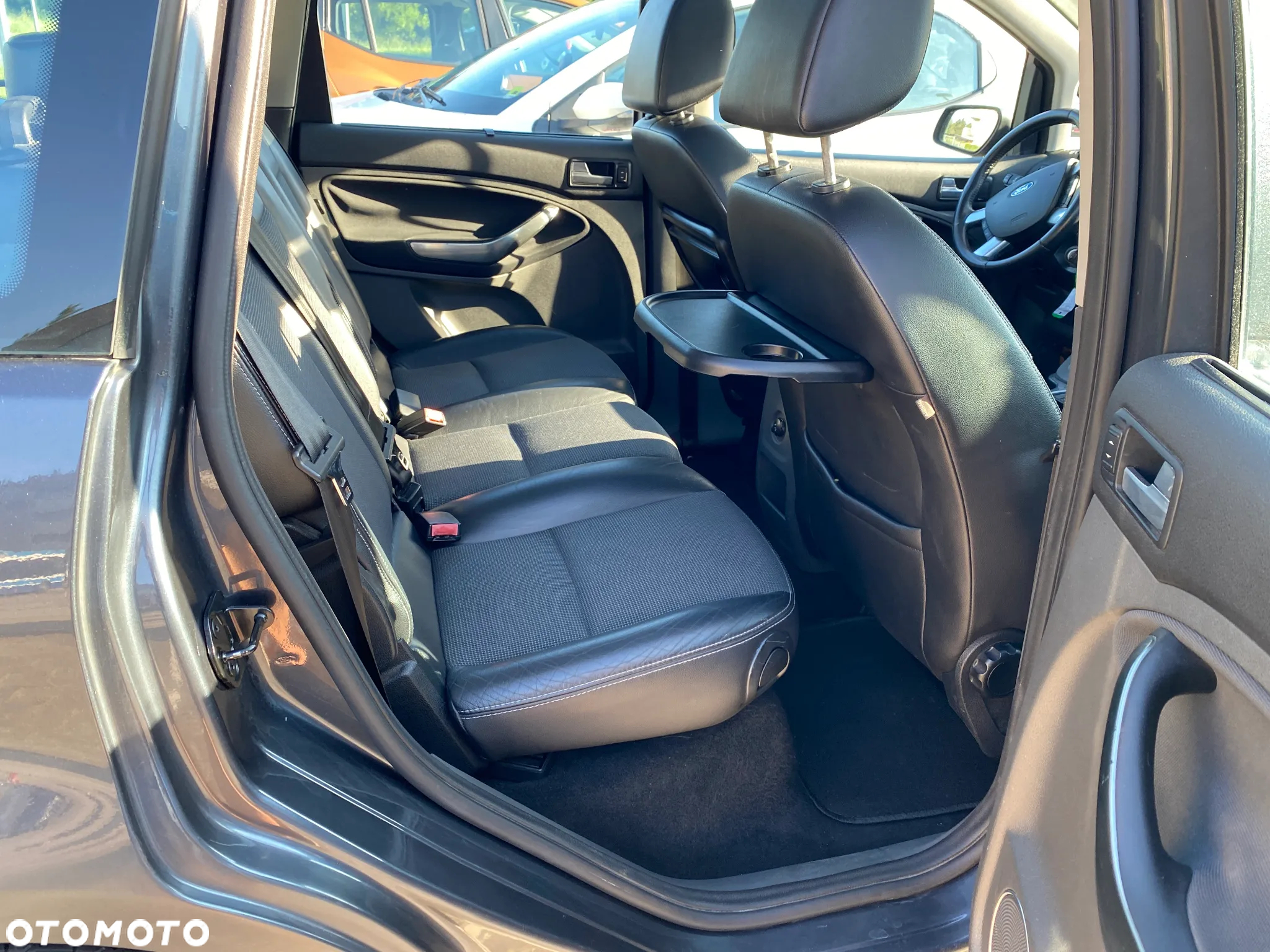 Ford C-MAX 1.8 Titanium - 16