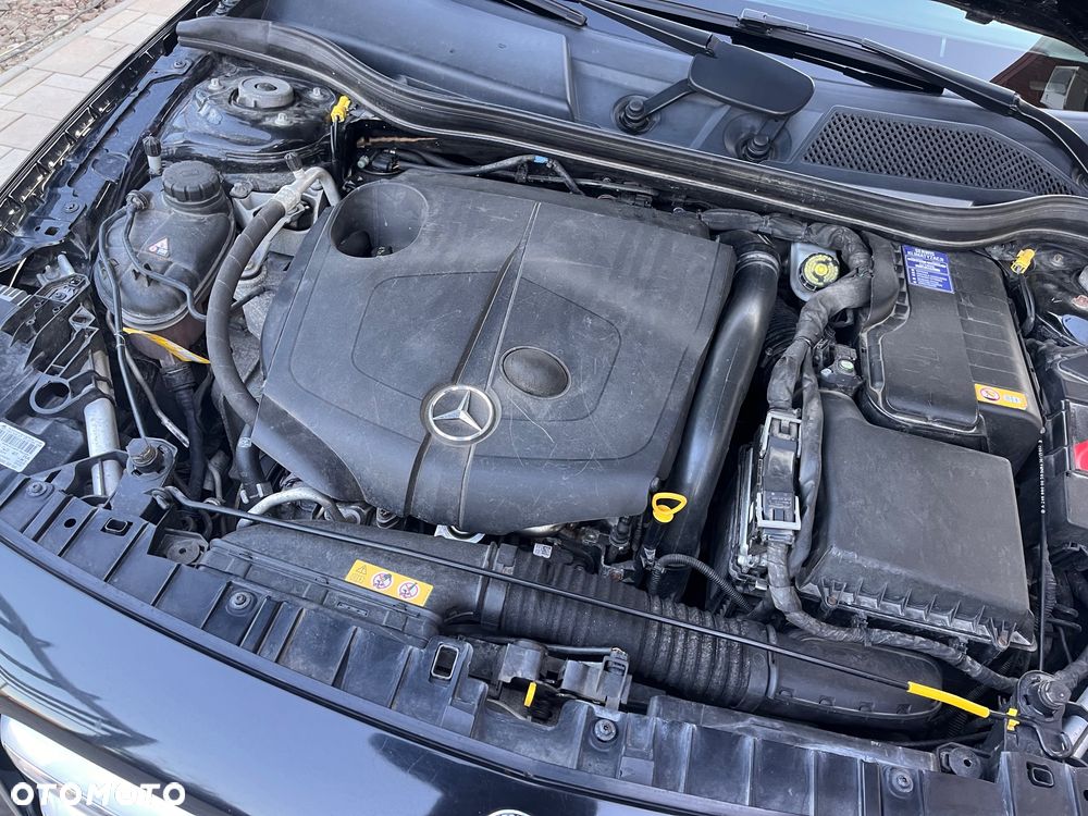 Mercedes-Benz GLA 220 CDI 4Matic 7G-DCT Urban - 10