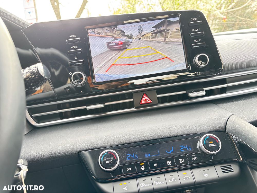 Hyundai Elantra 1.6 l 123 CP CVT Highway - 9