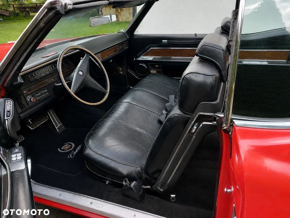 Cadillac Deville - 11