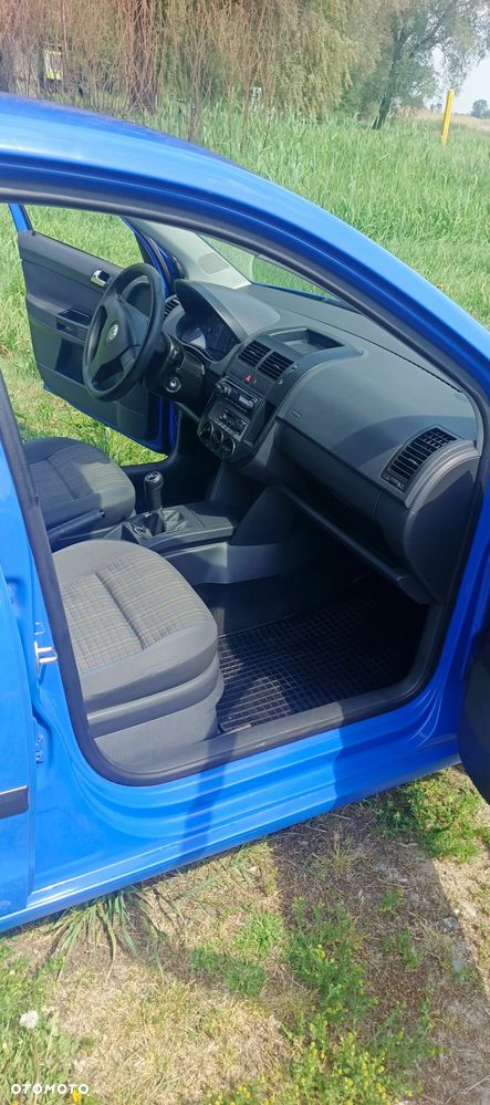 Volkswagen Polo - 4