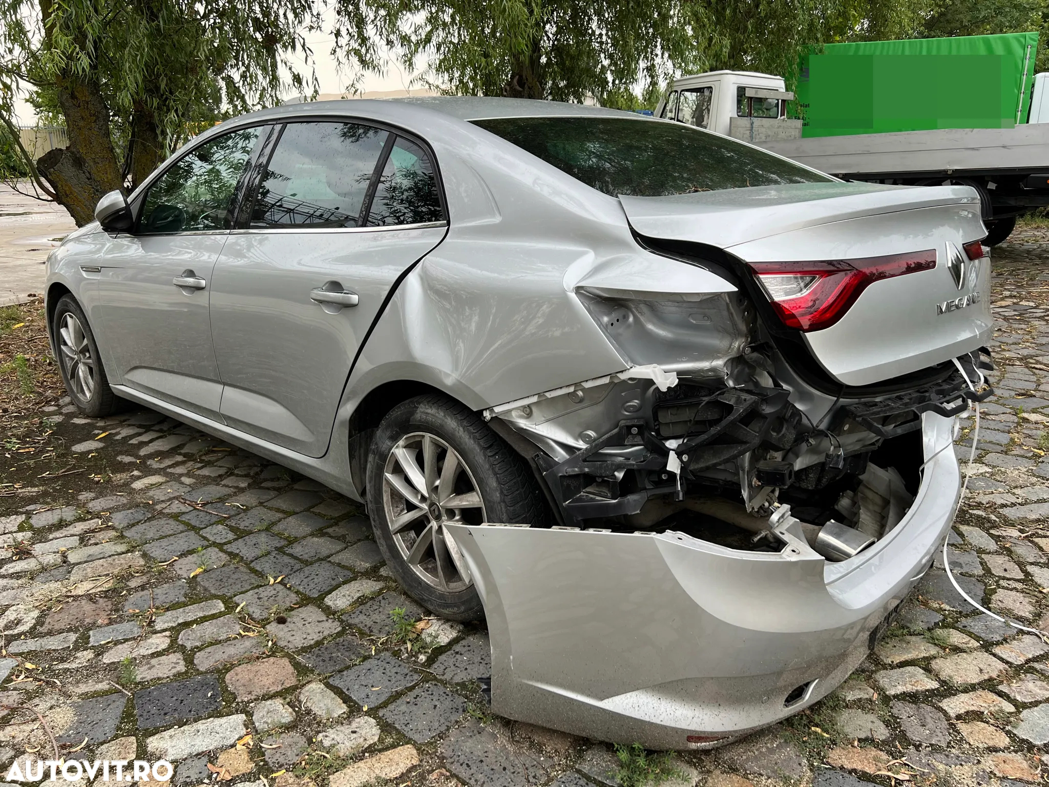 Renault Megane TCe 140 EDC GPF Intens - 8
