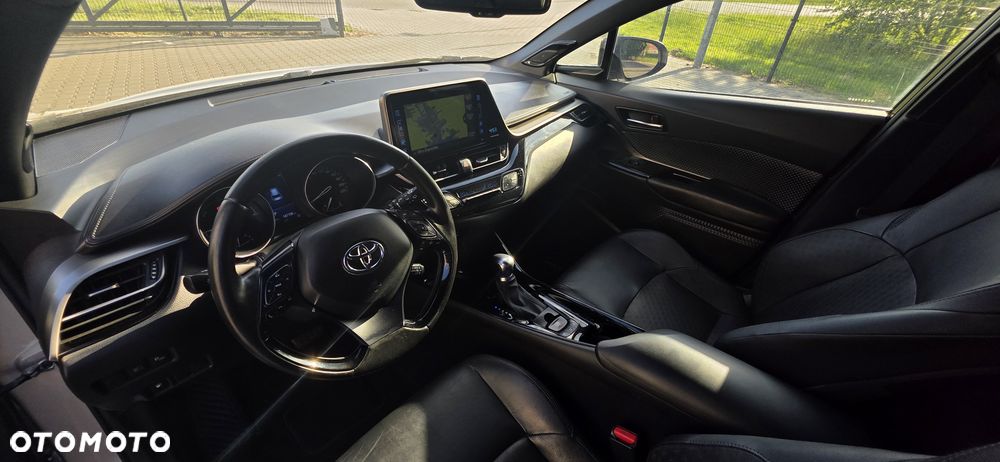 Toyota C-HR - 6