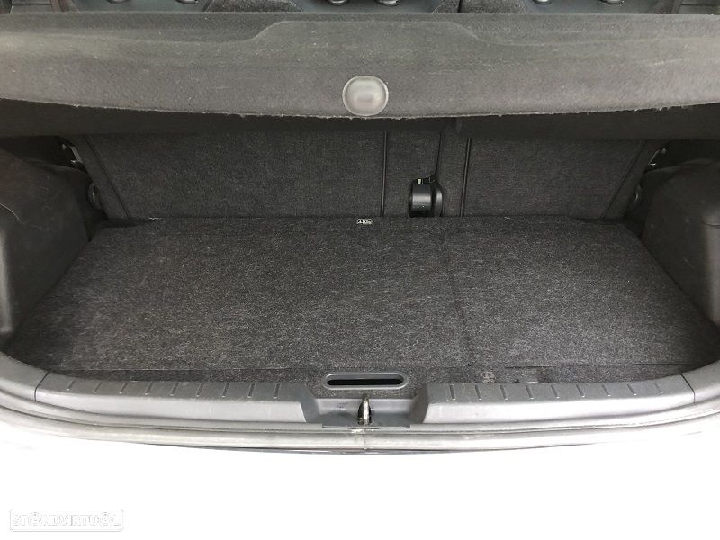 Toyota Yaris 1.0 VVT-i AC - 18