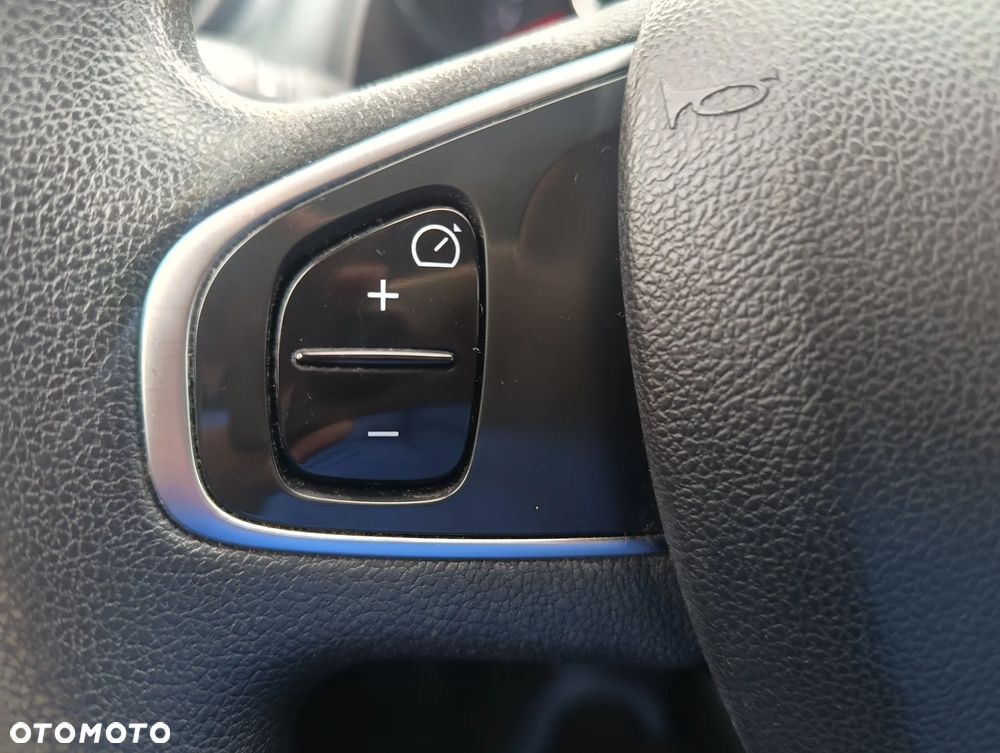 Renault Clio 1.2 16V 75 LIMITED - 23