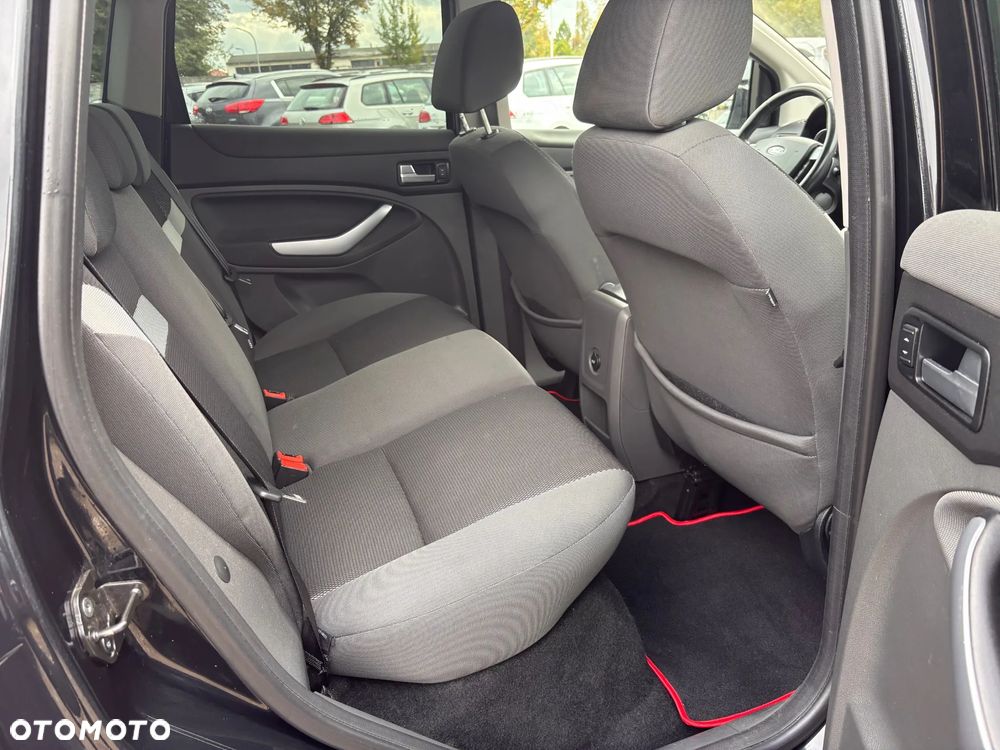 Ford Kuga 2.0 TDCi 2x4 Champions Edition - 8