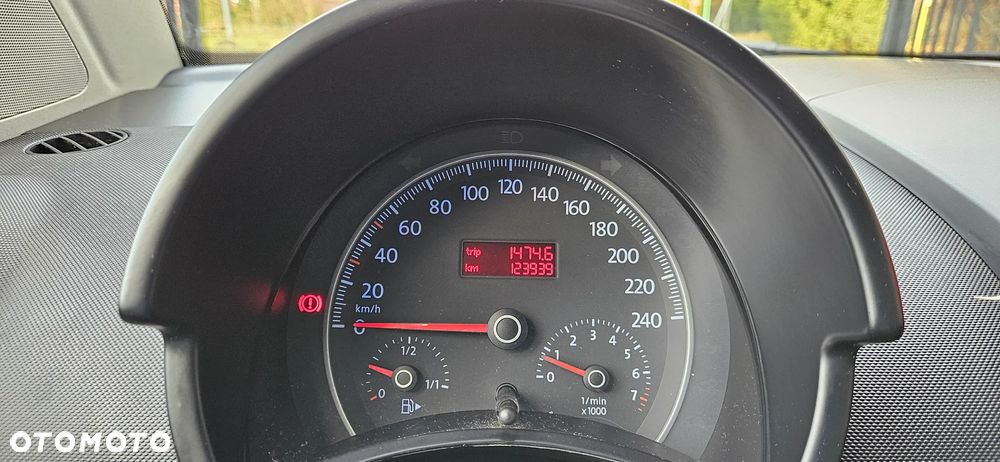 Volkswagen New Beetle - 22