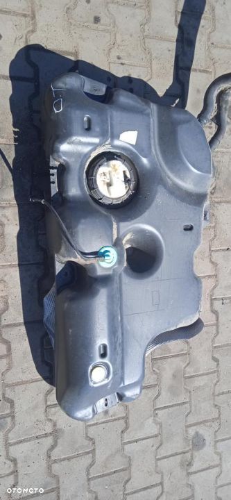 Zbiornik paliwa Dacia  Logan benzyna - 1