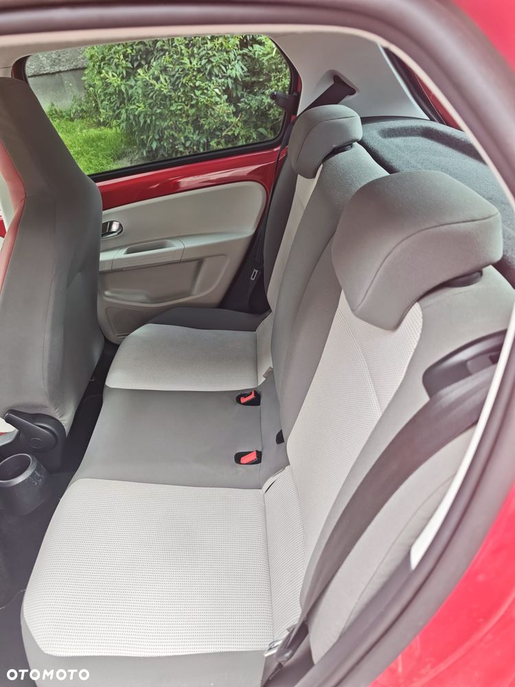 Volkswagen up! 1.0 high - 7