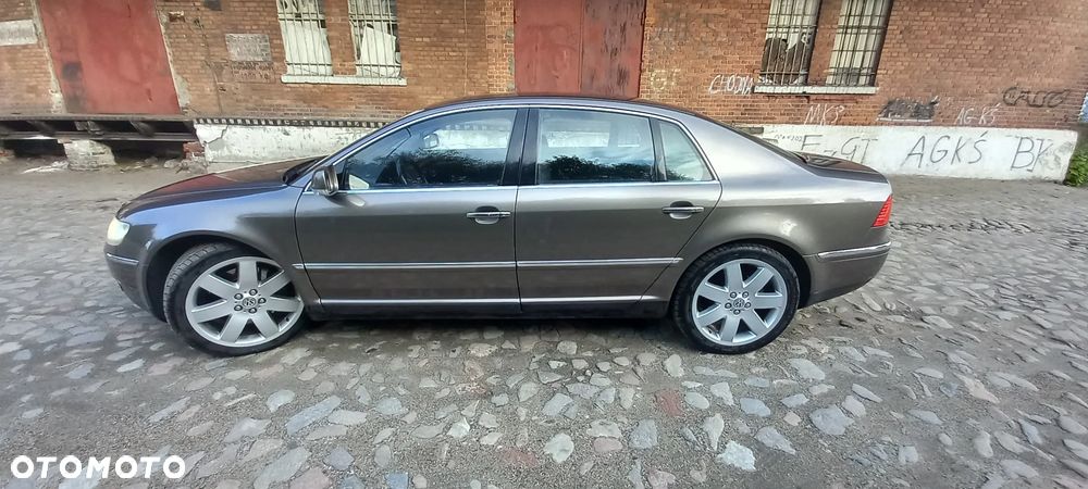Volkswagen Phaeton - 10