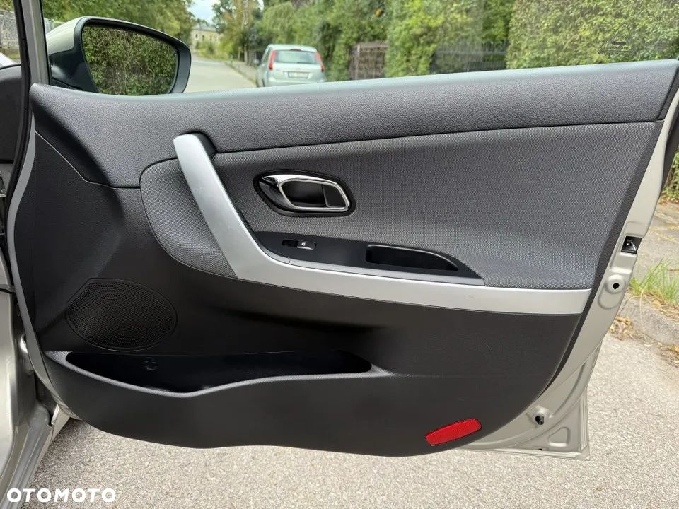 Kia Ceed 1.6 GDI SW Platinum Edition - 32