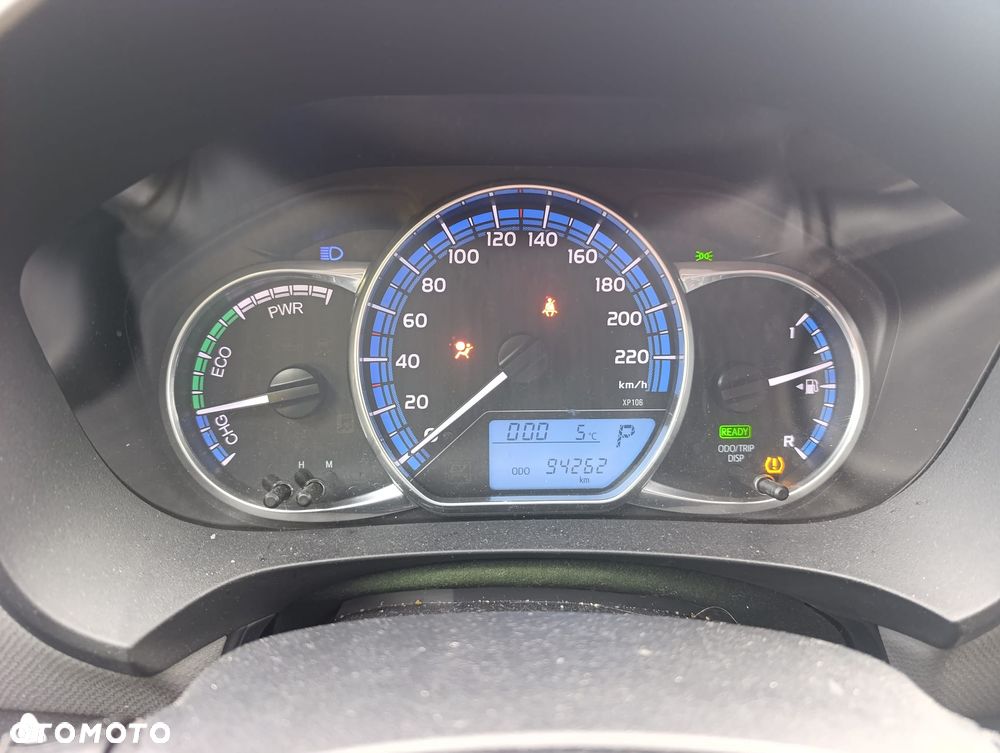Toyota Yaris Hybrid 100 Life - 13