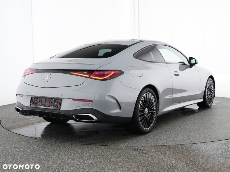 Mercedes-Benz CLE 300 mHEV 4-Matic AMG Line - 3
