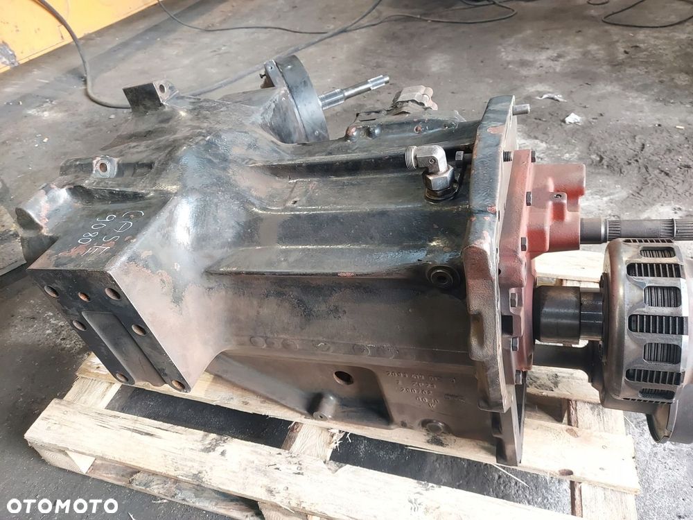 SKRZYNIA BIEGÓW SEMI POWERSHIFT 2093419012J 290702 GG30W CASE 9080 2003R