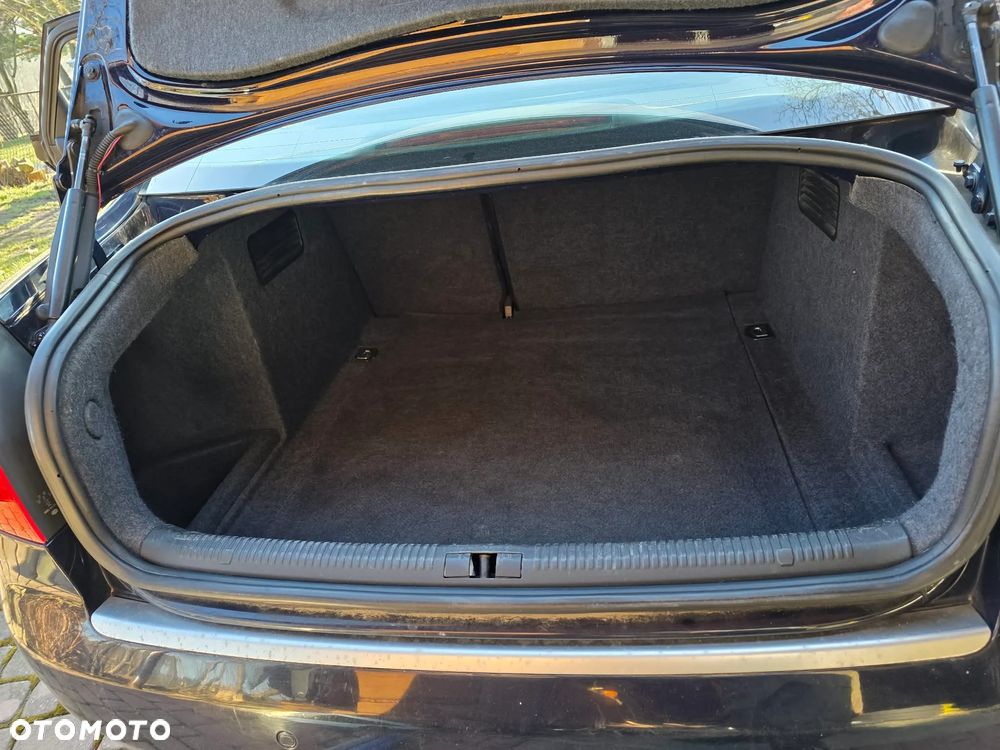 Audi A4 Limousine - 18